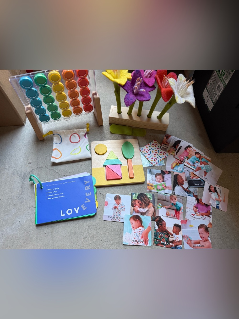 Lovevery The Helper Play Kit